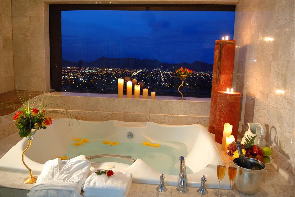 Sheraton Chihuahua Soberano Esterno foto