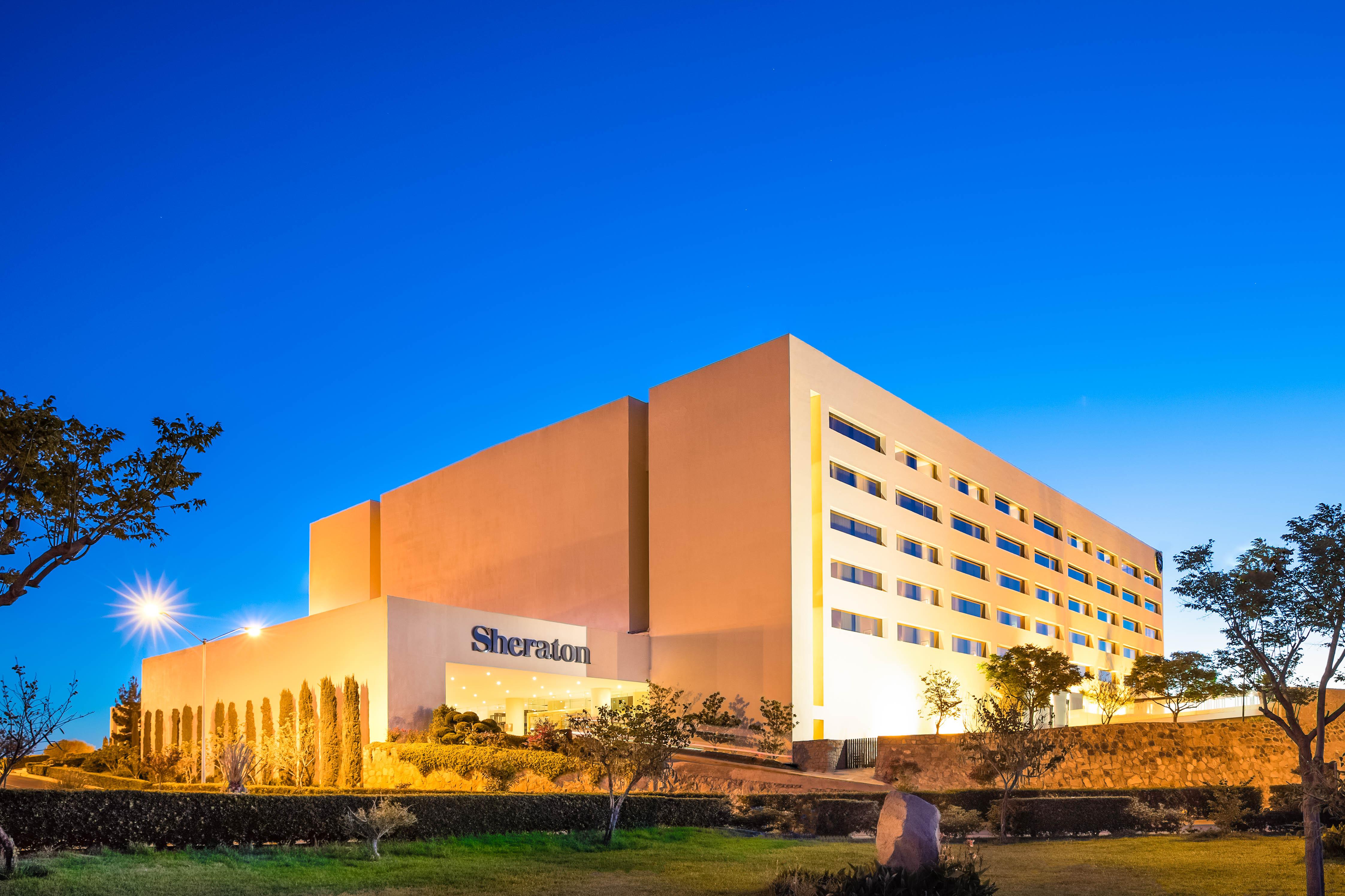 Sheraton Chihuahua Soberano Esterno foto