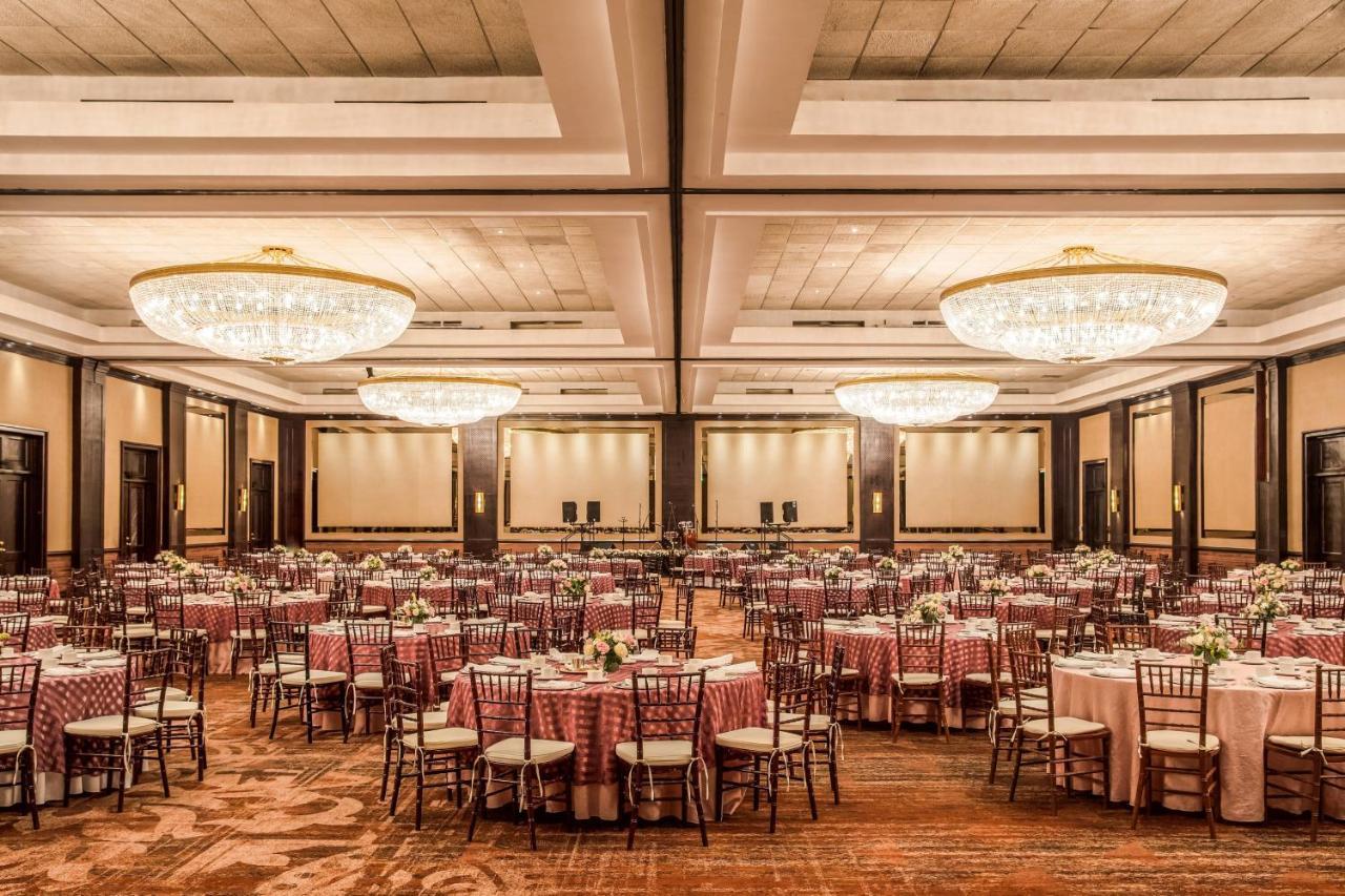 Sheraton Chihuahua Soberano Esterno foto