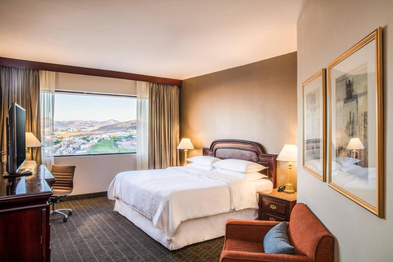 Sheraton Chihuahua Soberano Esterno foto