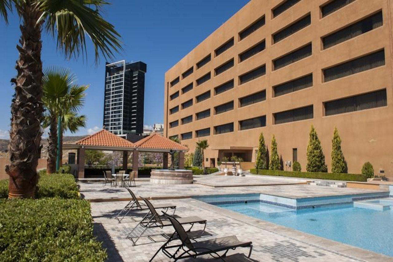Sheraton Chihuahua Soberano Esterno foto